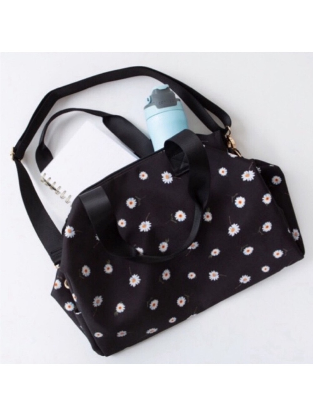 alice + olivia Daisy Print Duffle Bag By Stacey Bendet with Removable Strap - Picture 6 of 11